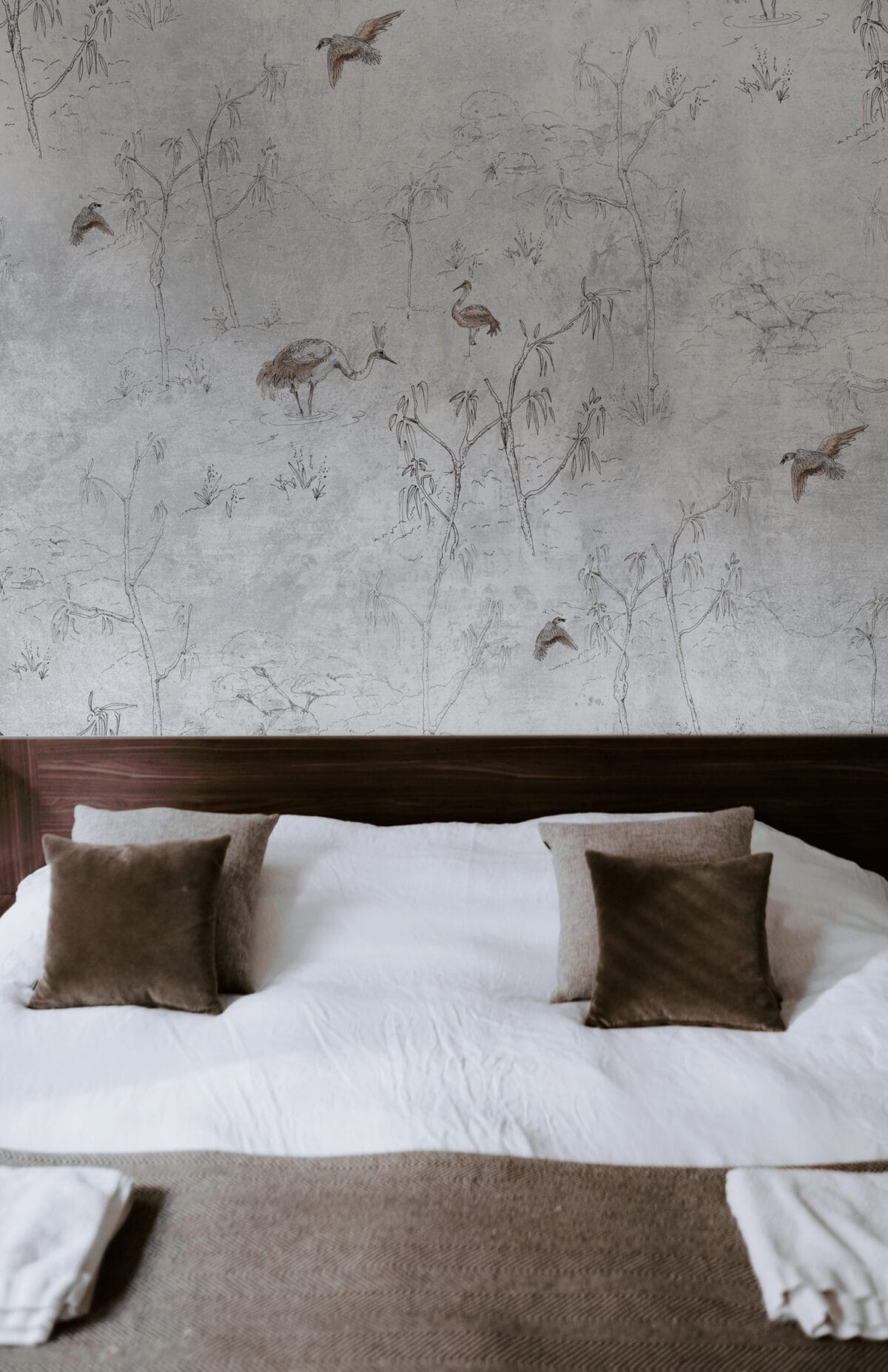 Chinoiserie Sketchy Greys Wallpaper - Image 2