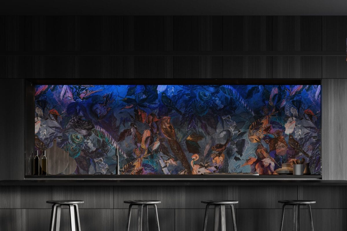 Tapeta ścienna roślinna japońska "Magic Garden - Ultraviolet" - aranżacja w jadalni