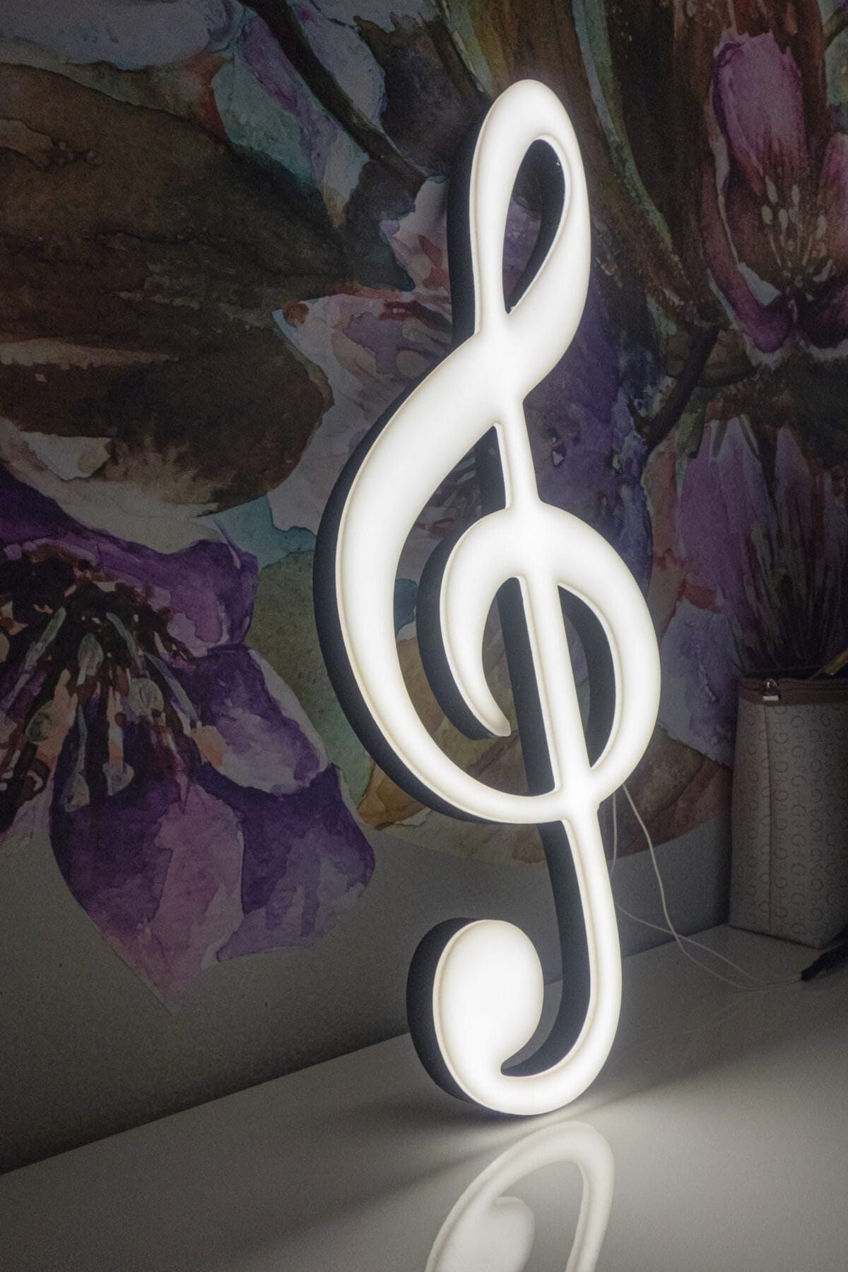 Neon LED Key of Viola - Image 2