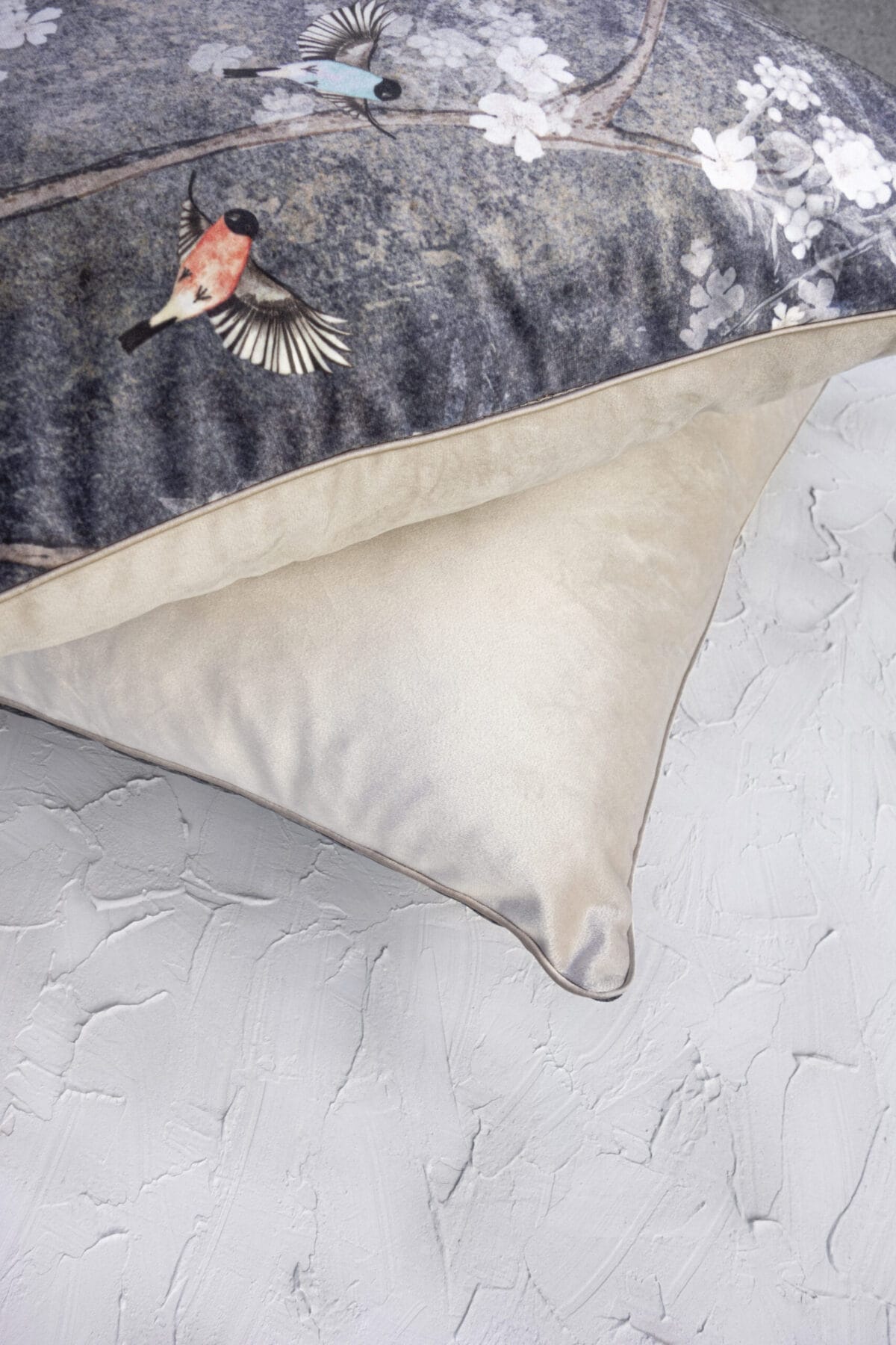 Chinoiserie velour pillow set Dirty Blue - Image 10